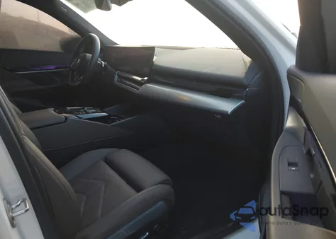 2024 BMW I5 Edrive40 z USA, uszkodzony, nr VIN WBY33FK02RCR94228